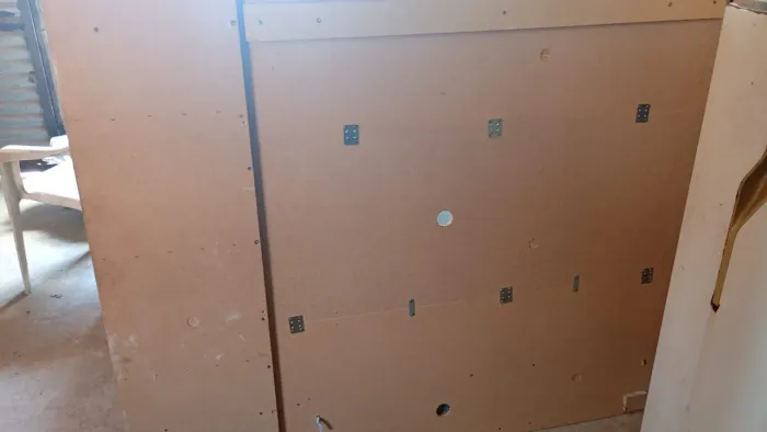 Vendo Painel para TV com Rack - Branco e Amadeirado, Moderno e Elegante