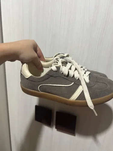 Tênis estilo chuteira feminino 35