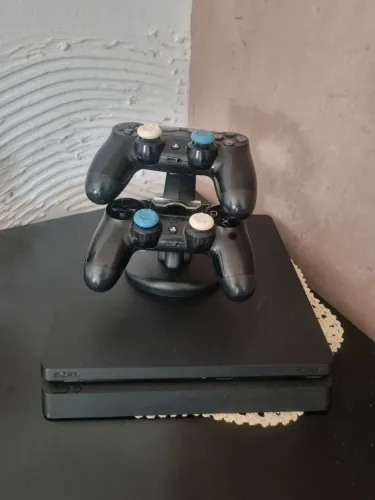 Ps4 slim 500 gb usado