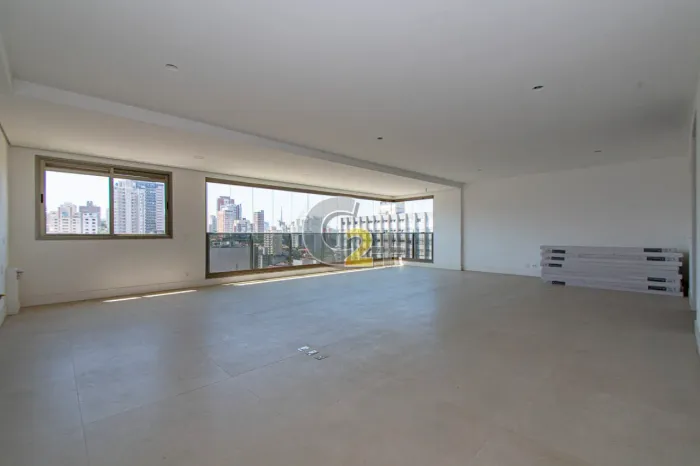 Apartamento a venda em Perdizes, 4 suítes e 5 vagas de garagem