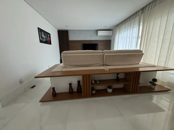 Vendo, sofá com aparador sobre medida.