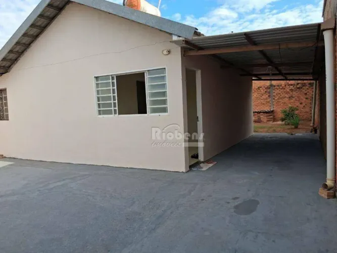 Casa 02 dormitórios 80m² Pintura nova - Lealdade