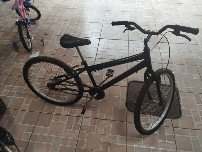 Bicicleta BMX aro 24 - bem conservada