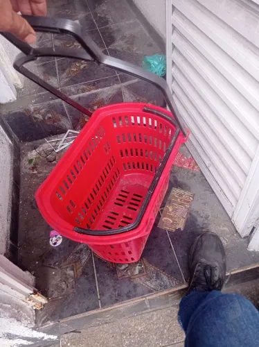 8 cesto de mercado novo cada 80:reais