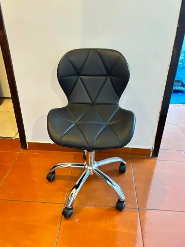 Cadeira Giratória de Escritório Estofada
