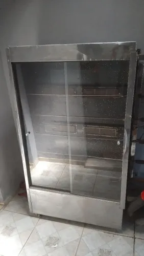 Máquina de assar frango