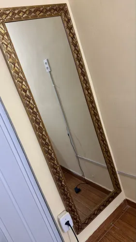 Vende-se espelho com moldura 