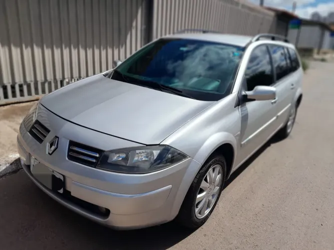 Renault Megane Grand Tour Dynam. Hi-flex 1.6 16V 2012