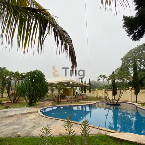 Lote com Piscina - Senador Canedo