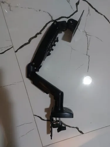 Suporte articulado para monitor