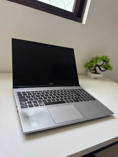 Notebook AVELL seminovo (garantia e parcelamento)