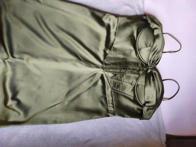 Vende-se Vestido de Madrinha Verde Oliva