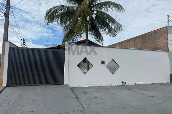 CASA DE ESQUINA A VENDA JARDIM LIBERDADE