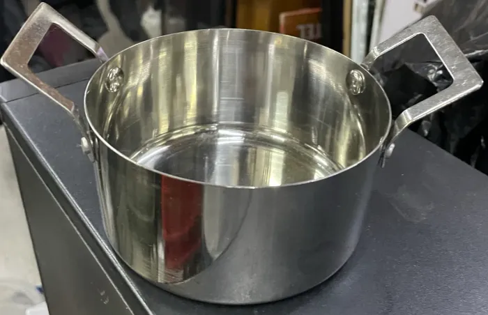 Mini caçarola inox 12cm diâmetro e 6cm altura no novo sem uso