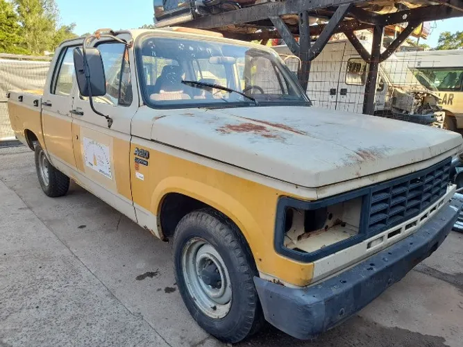 Peças A20 C20 D20 Ano 1990 Para venda de Peças Sucata D20 C20 A20 Peças