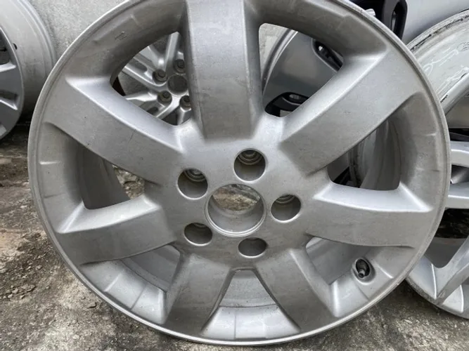 Roda Honda CRV aro 17 original unidade valor mínimo consulte o jogo 