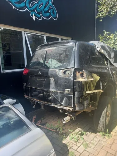 Traseira baixa pajero dakar