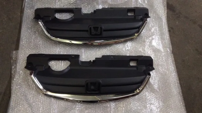Grade preta e cromada Honda Civic 01/03