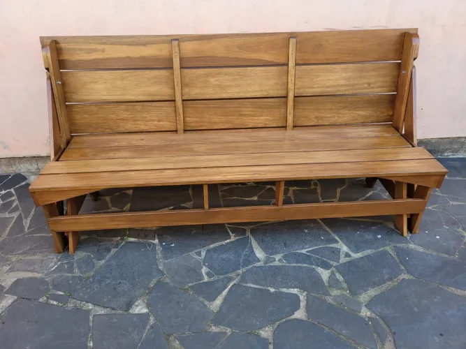 Banco que vira mesa com 2mts em madeira de Eucalipto