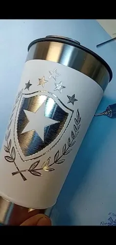 Gravação copo térmico