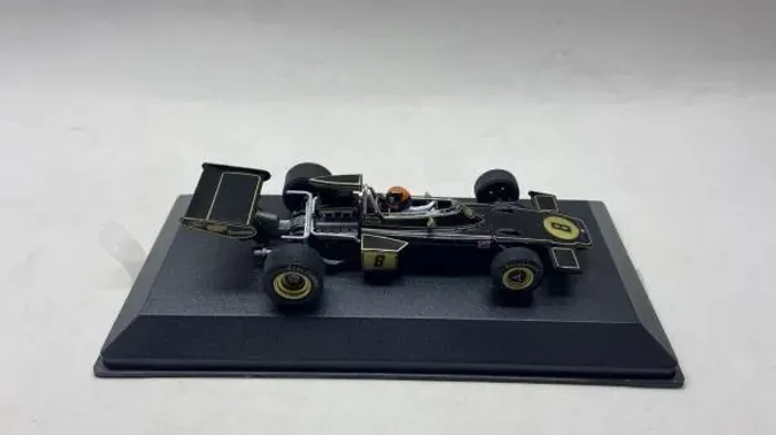 Miniatura Formula 1 Lotus 72 D Emerson Fittipaldi 1/43