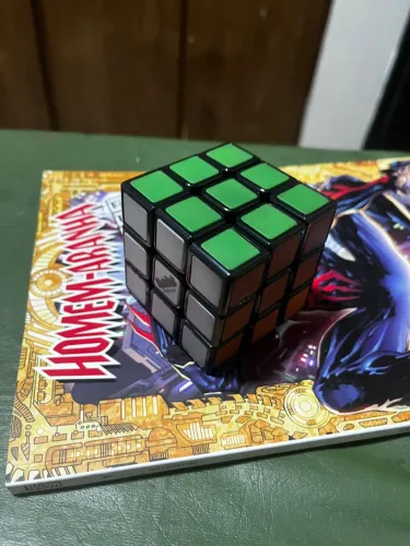 Cubo Mágico Phantom Rubik's - Colecionador