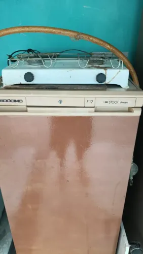 Fogão de duas bocas com crik bom