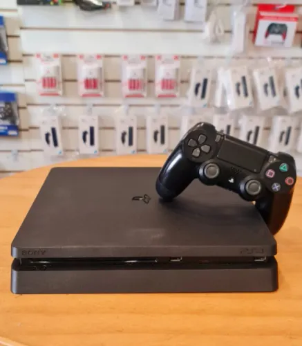 Play 4 Slim Hd 1tb com 1 Controle apenas R$1500,00 no Pix