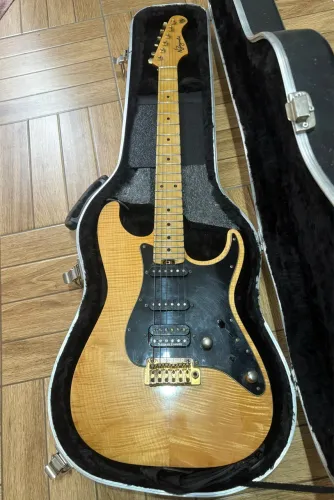 Guitarra N.Zaganin Stratocaster