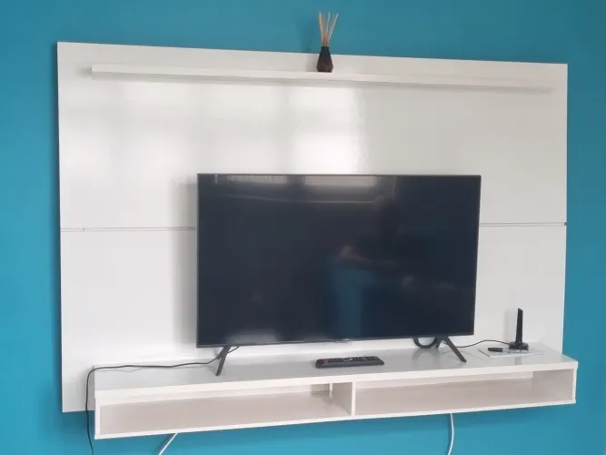 PAINEL BRANCO GRANDE (1,80m) COM PRATELEIRA 