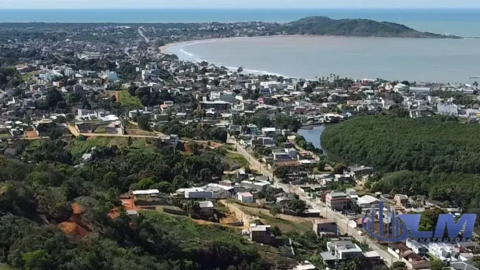 EXCELENTE LOTE COM VISTA PRIVILEGIADA PARA O MAR NO BAIRRO PEROCÃO- CONDOMINIO FECHADO, PR