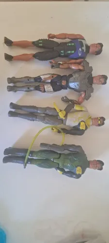 Bonecos Max Steel