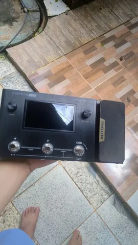 PEDALEIRA HOTONE AMPERO ONE