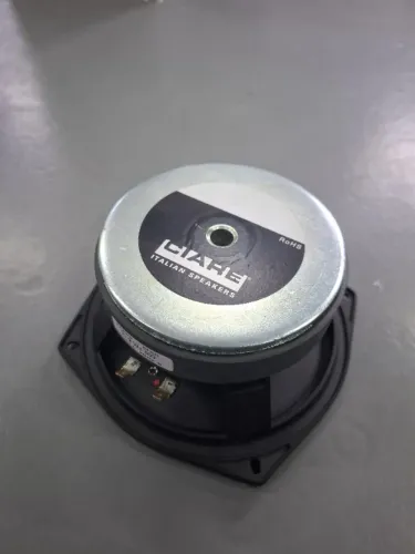 Alto falantes Ciare 6" seminovos. FXC 6-1.5 8 ohms