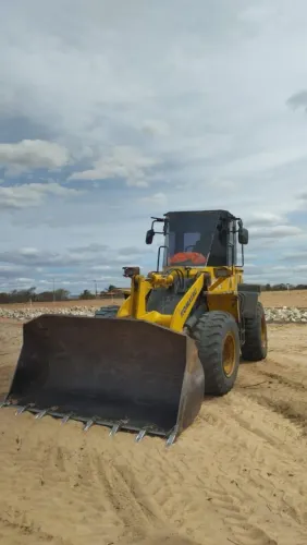carregadeira komatsu wa200 ano 2013