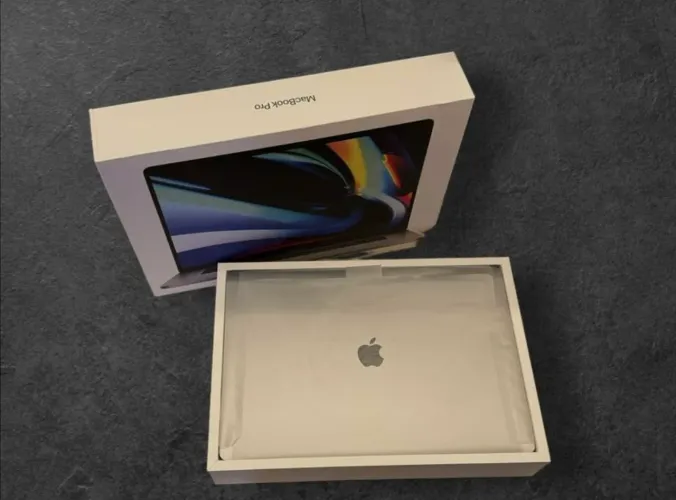 Notebook Apple MacBook Air chip M1 em estado de zero