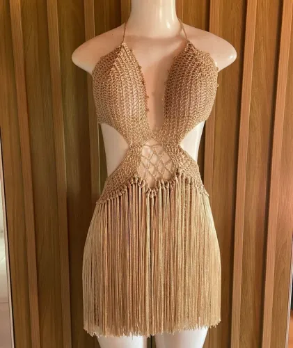 Vestido Crochê com Franjas Dourado