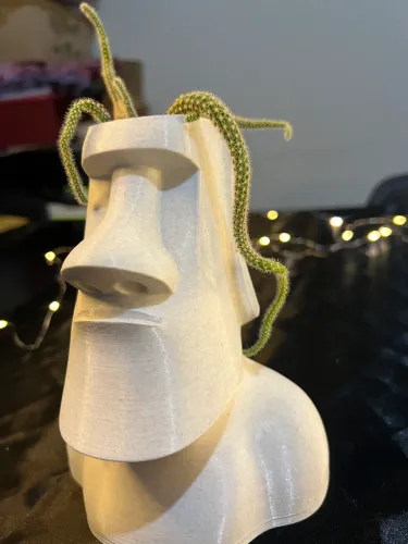 Vaso da estátua Moai da ilha de Páscoa impresso em 3D