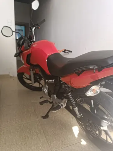 Vendo km apenas 10 mil, analiso trocas em carros 2017 em diante, tenho um Voyage 2012 tbm 