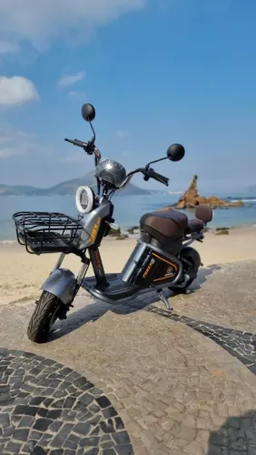 Scooter Elétrica 1000w sobe morro