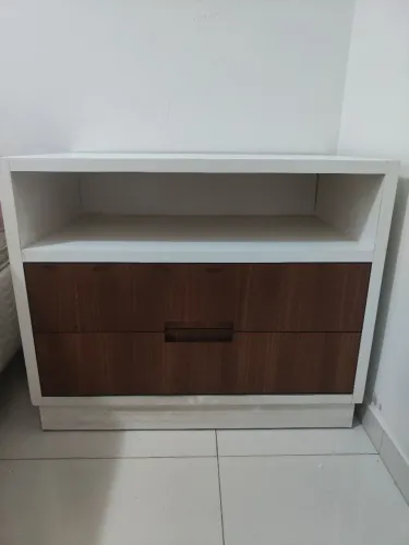 Criado Branco e Freijó