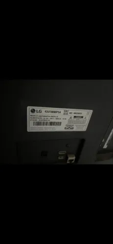 Vendo TV LG 43UT8000PSA 43? 4K Smart TV para retirada de peças.