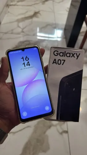 Samsung a07 128 GB usado muito bom aceito cartão