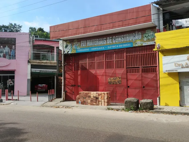 Alugo ponto bom pra oficina depósito e mais