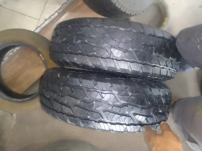 2 pneus 205/70r15 AT aptany