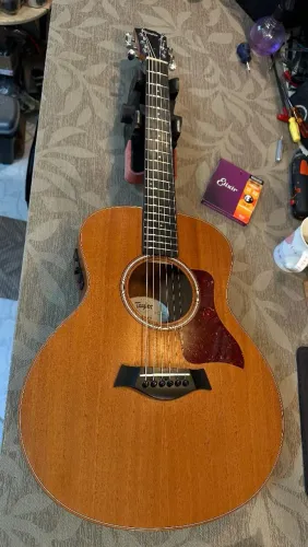 Violão Taylor GS mini