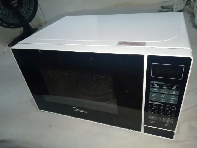 Microondas MIDEA, SEMI NOVO