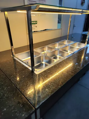 Buffet self service 10 cubas + pista fria ? versatilidade no atendimento