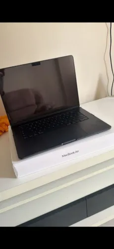 Notebook Macbook Air 15 M524 gb 1tb MEIA noite SN: LOY2R1XTTV