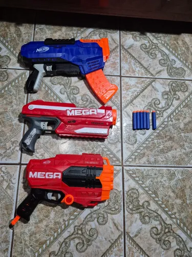 Lote de 3 Lançadores Nerf (Rukkus ICS-8 e Mega Magnus/Tri-Break)